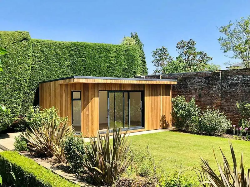 Planning the position of a garden cabin