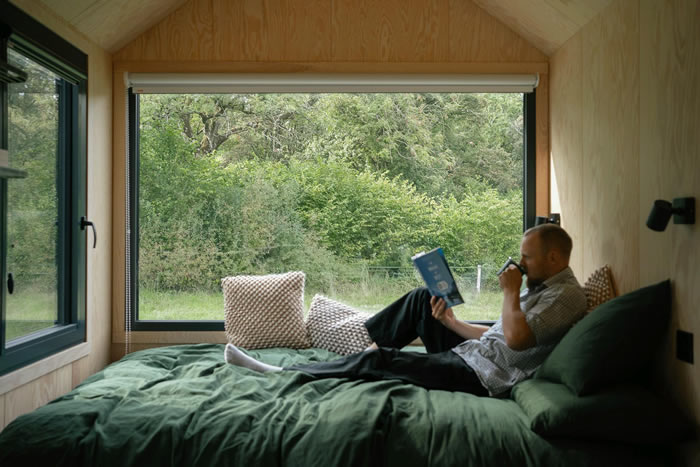 Garden office combined with a quiet reading retreat