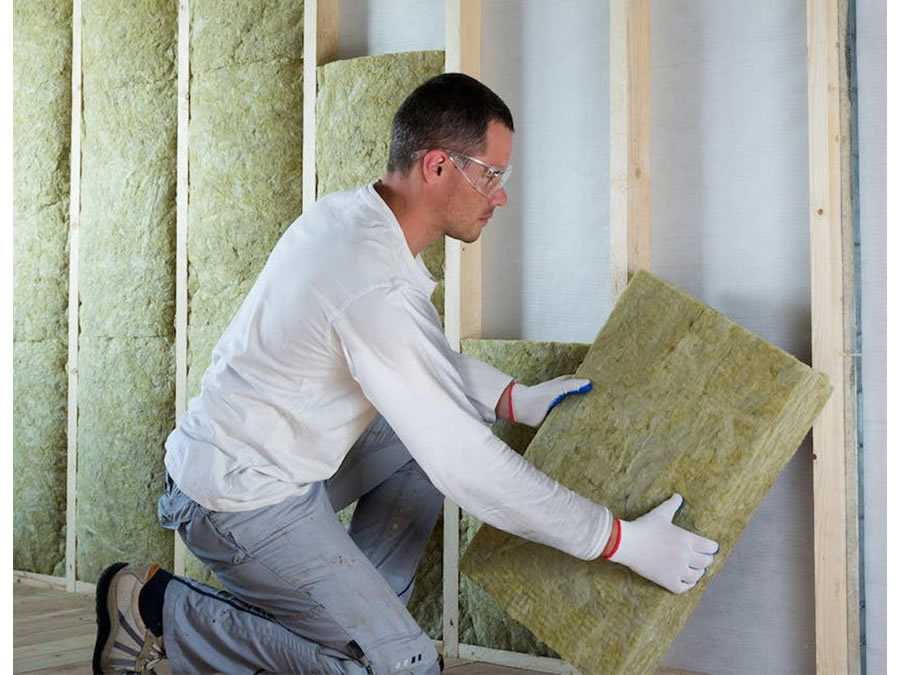 Soundproofed multi room log cabin with office and workshop