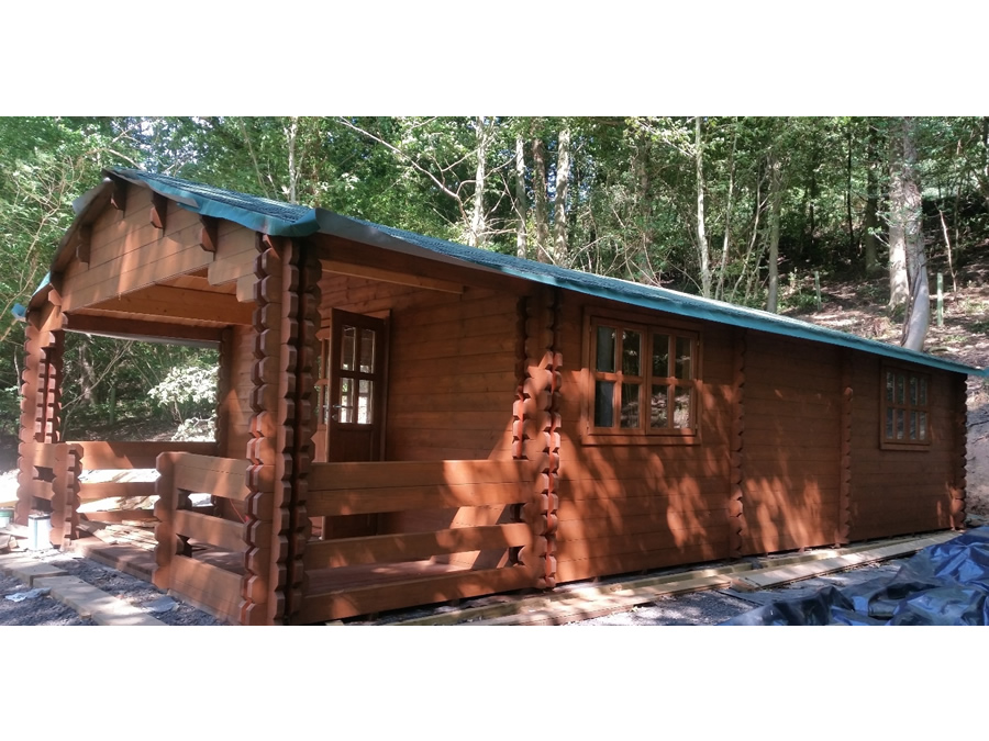 Brooklyn Plus Log Cabin