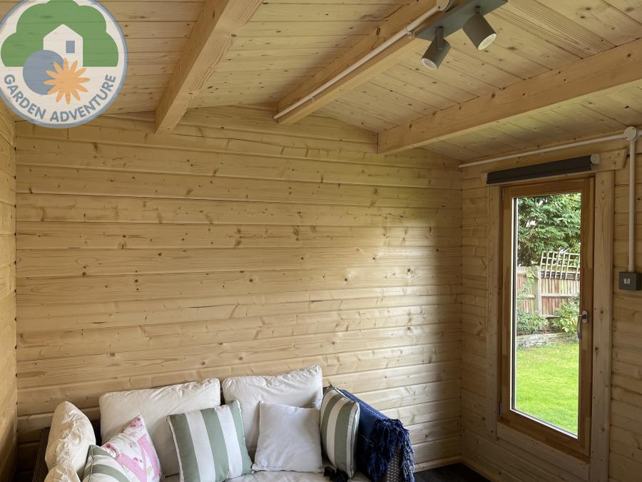 Livata 6x4 Log Cabin