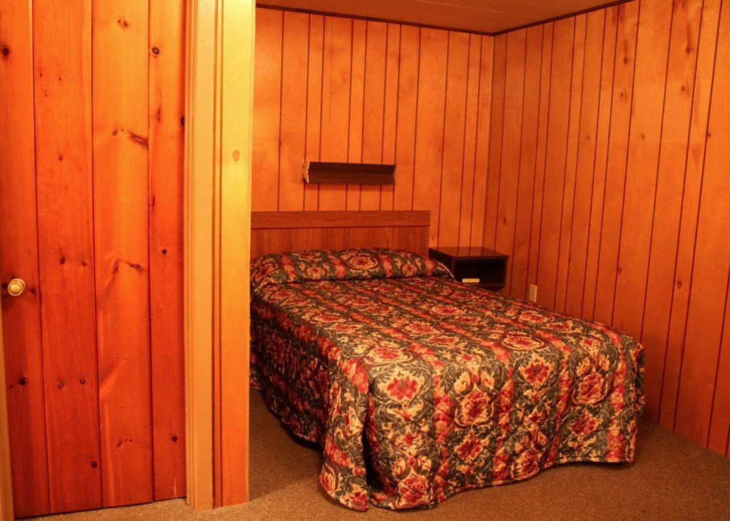 Log Cabin Guest Bedroom