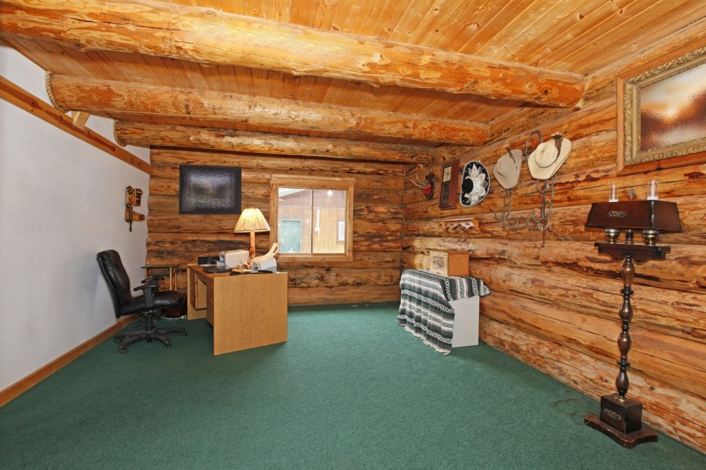 Log Cabin Office